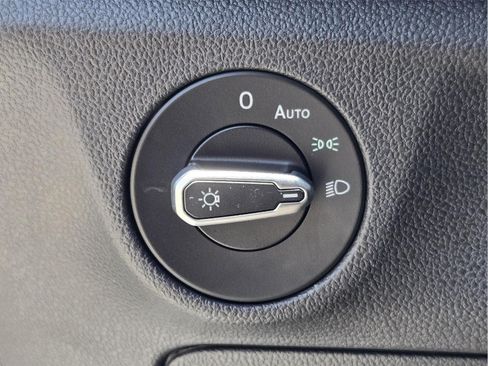 Used 2022 Volkswagen Jetta S FWD image 19