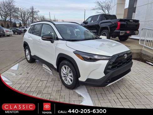 New 2026 Toyota Corolla Cross LE image 2