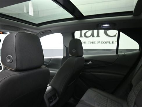 Used 2024 Chevrolet Equinox LT w/ LPO, Floor Liner Package image 24