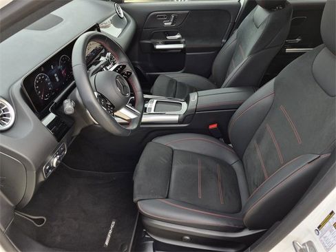 Certified 2025 Mercedes-Benz GLA 250 image 27