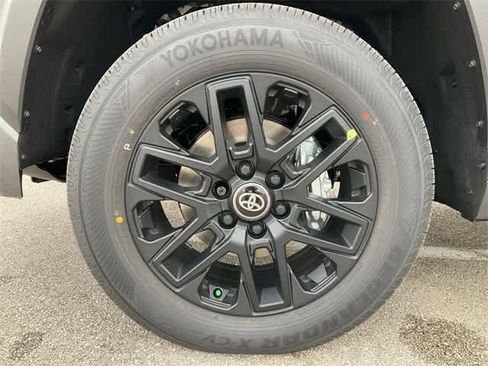 New 2026 Toyota Tundra SR5 image 12