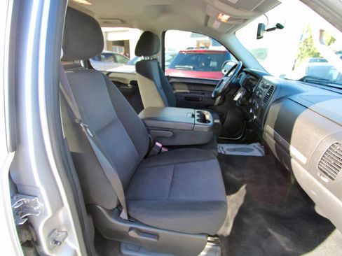Used 2010 Chevrolet Silverado 1500 LT w/ Power Pack Plus image 17