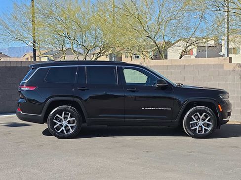 Used 2024 Jeep Grand Cherokee L Limited w/ Luxury Tech Group II image 10