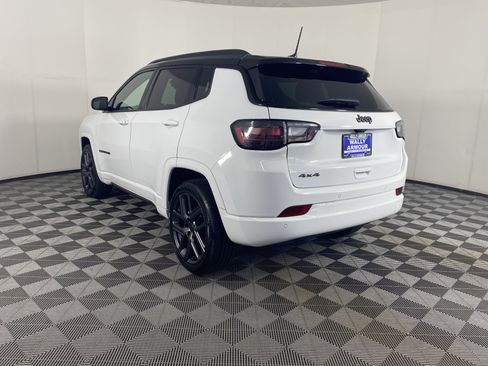 Used 2025 Jeep Compass Limited w/ High Altitude Package AWD/4WD image 10
