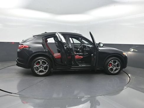 Used 2022 Alfa Romeo Stelvio Sprint AWD/4WD image 39