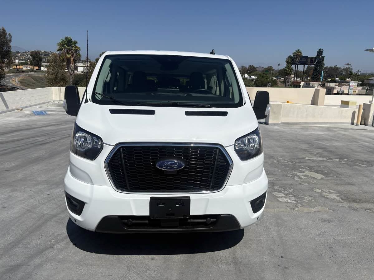 Used 2024 Ford Transit 350 XLT RWD image 7