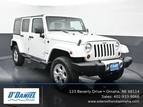 Used 2013 Jeep Wrangler Unlimited Sahara w/ Trailer Tow Group AWD/4WD image 8