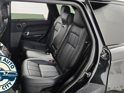 Used 2019 Land Rover Range Rover Sport HSE image 30