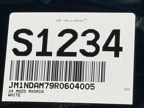 Used 2024 MAZDA MX-5 Miata RF Grand Touring w/ Weather Package image 32