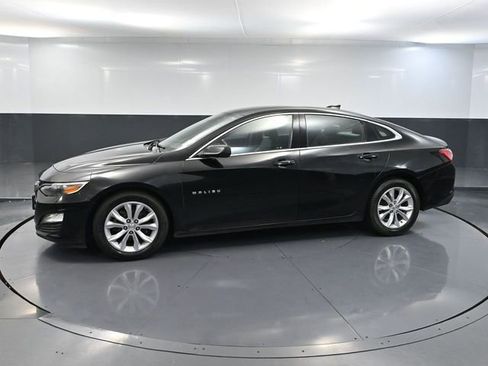 Used 2019 Chevrolet Malibu LT w/ Leather Package image 10