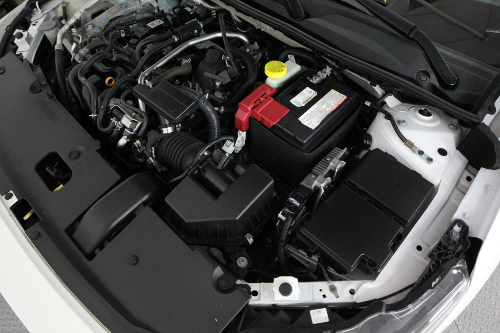 Used 2022 Nissan Sentra SR w/ SR Premium Package FWD image 52