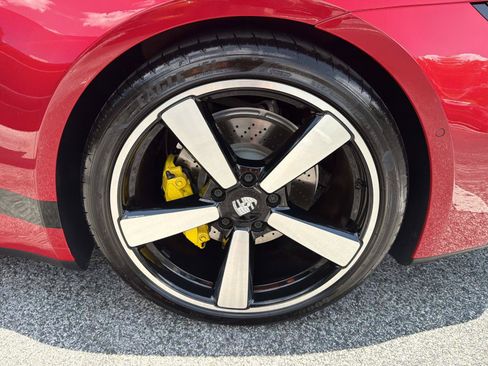Used 2025 Porsche 911 Carrera RWD image 11