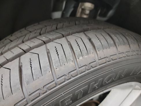 Used 2023 Dodge Durango GT image 29