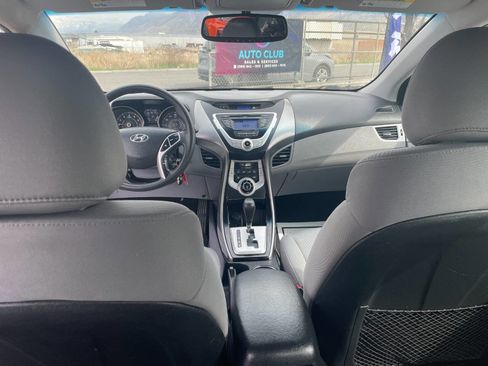 Used 2012 Hyundai Elantra GLS w/ Preferred Pkg 3 image 12