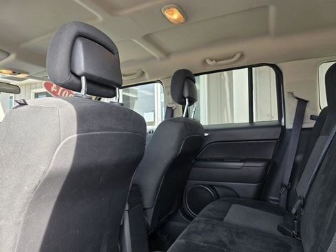 Used 2014 Jeep Patriot Sport image 14