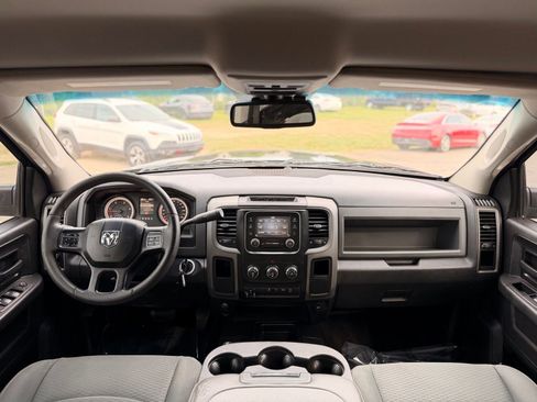 Used 2016 RAM 2500 Tradesman w/ Chrome Appearance Group AWD/4WD image 32