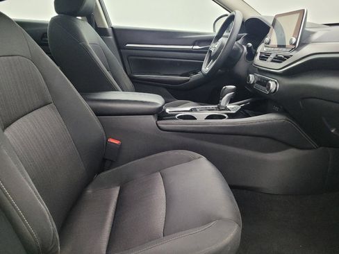 Used 2023 Nissan Altima 2.5 SV image 21