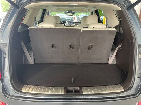 Used 2020 Hyundai Palisade Limited image 17