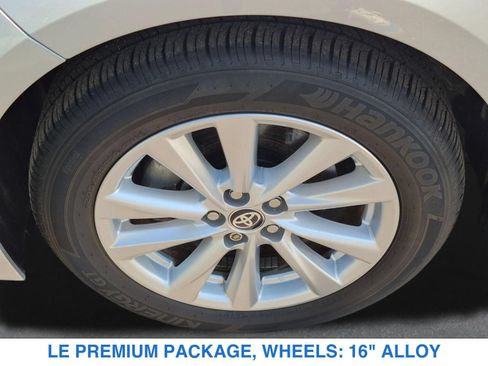 Used 2025 Toyota Corolla LE w/ LE Premium Package FWD image 29