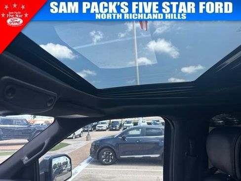 Used 2018 Ford F150 Platinum w/ Equipment Group 701A Luxury AWD/4WD image 10