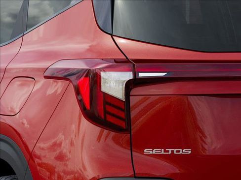 New 2026 Kia Seltos S image 11