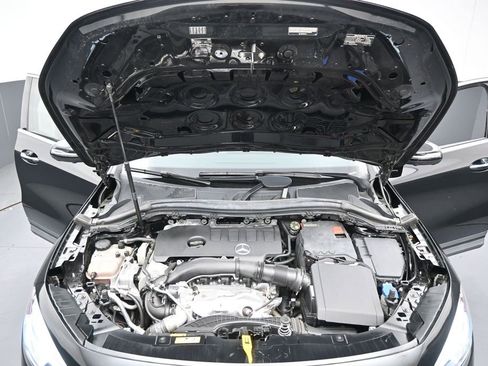 Used 2022 Mercedes-Benz GLA 250 4MATIC w/ Premium Package image 36