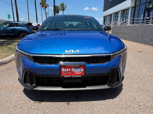 New 2025 Kia K4 GT-Line Turbo w/ GT-Line Premium Package FWD image 2