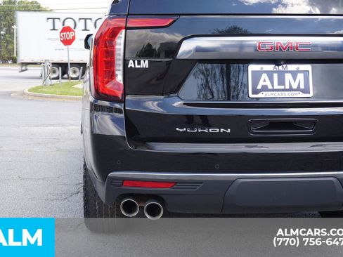 Used 2024 GMC Yukon XL AT4 w/ Technology Package image 17