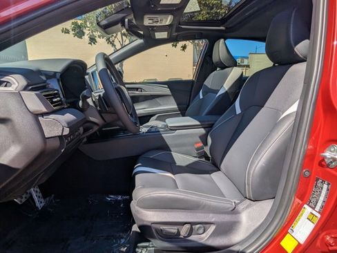 Used 2026 Toyota Camry SE w/ Convenience Package image 15