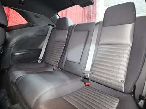 Used 2013 Dodge Challenger R/T RWD image 14
