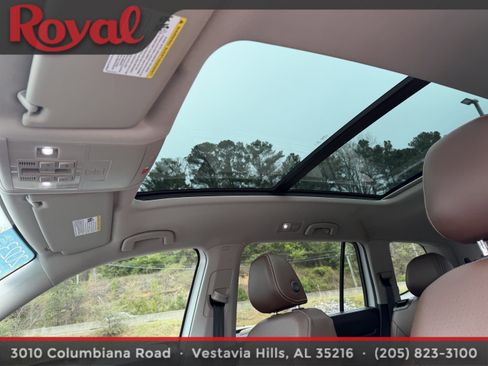 Certified 2023 Volkswagen Atlas SE w/ Panoramic Sunroof Package image 18