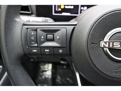 Used 2026 Nissan Kicks SV FWD image 19