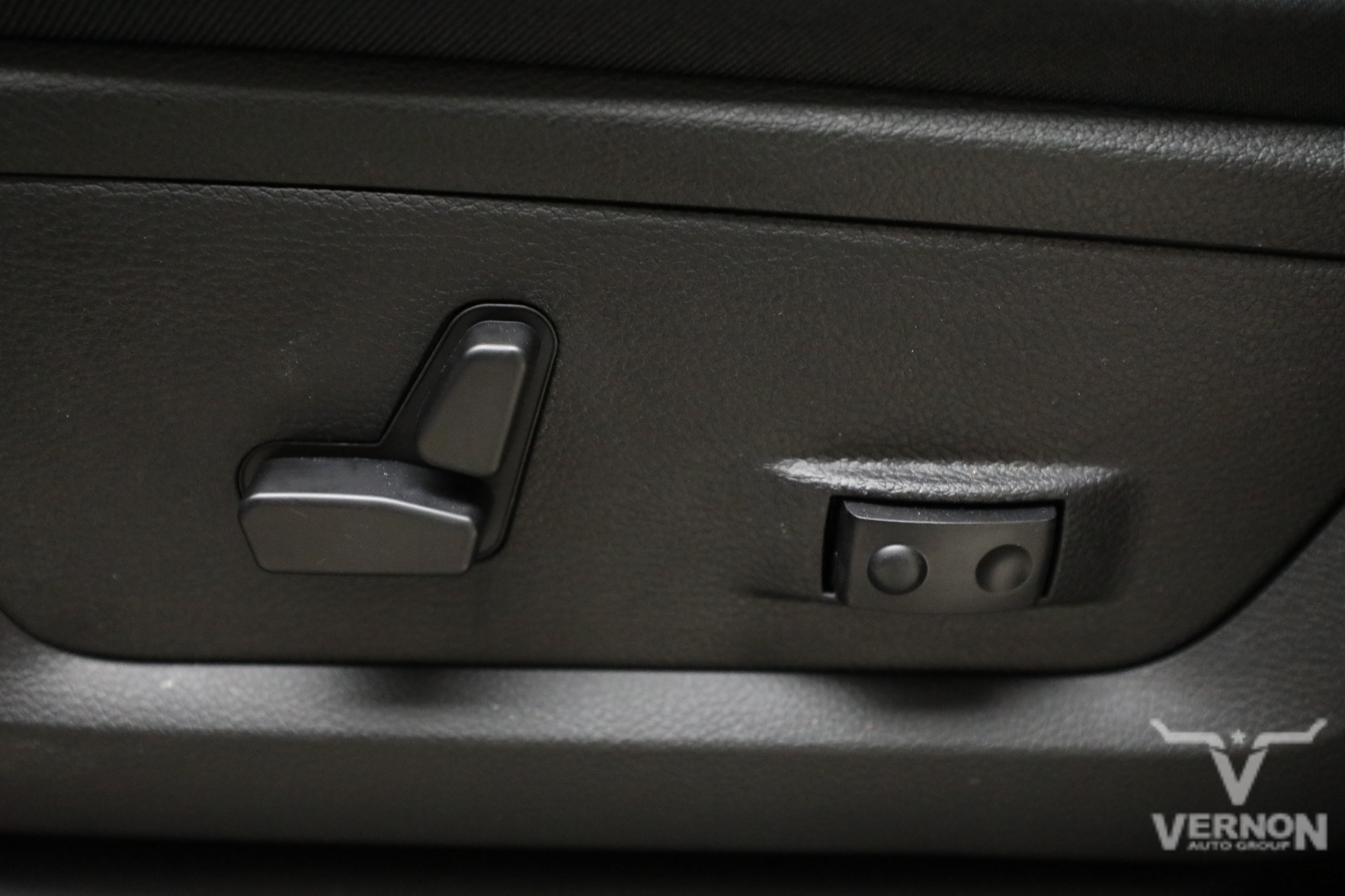 New 2027 RAM 3500 Laramie AWD/4WD image 14