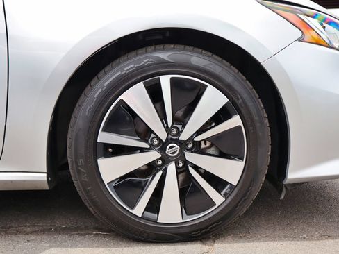 Used 2021 Nissan Altima 2.5 SV FWD image 56