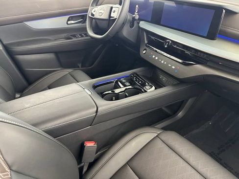 Certified 2025 Nissan Murano Platinum w/ Cargo Package AWD/4WD image 21