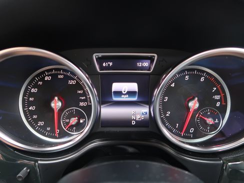 Used 2019 Mercedes-Benz GLE 400 4MATIC image 24