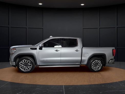 Used 2025 GMC Sierra 1500 Denali Ultimate AWD/4WD image 2