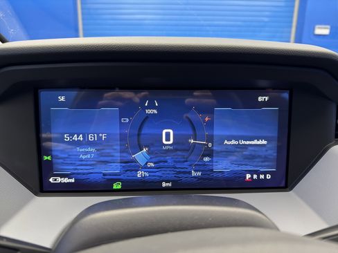 New 2027 Chevrolet Bolt RS w/ Technology Package FWD image 18