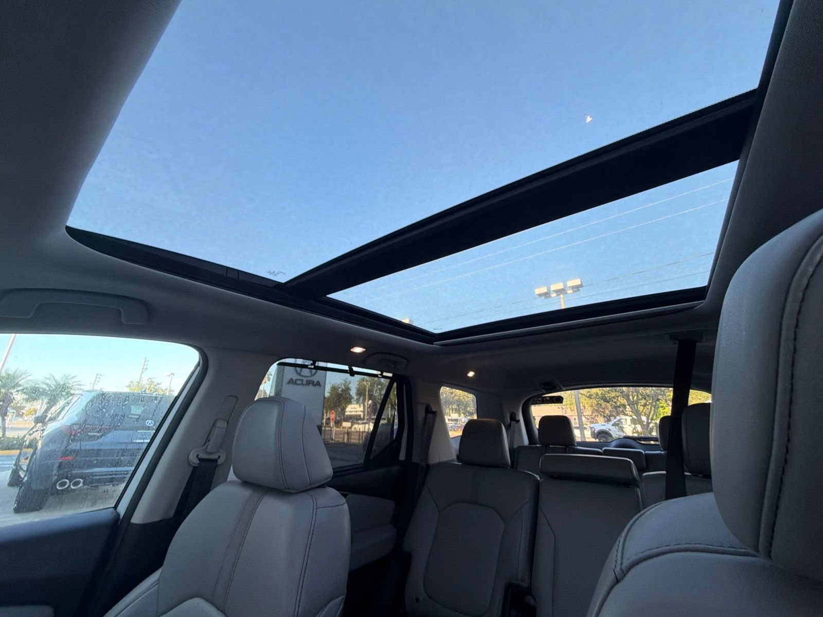 Used 2023 Honda Pilot Touring image 12