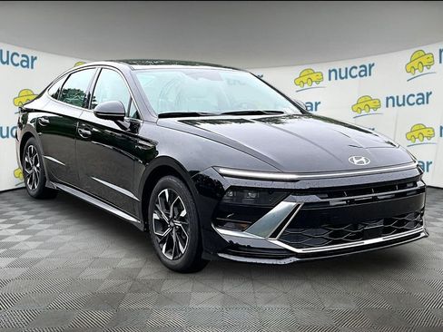 Used 2024 Hyundai Sonata SEL FWD image 1