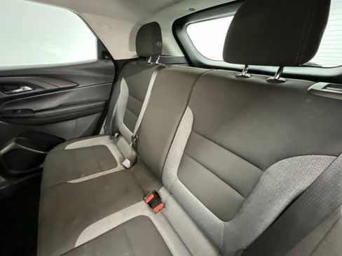 Used 2022 Chevrolet TrailBlazer LT AWD/4WD image 7