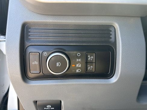 Used 2023 Ford F250 XL w/ XL Chrome Package image 46