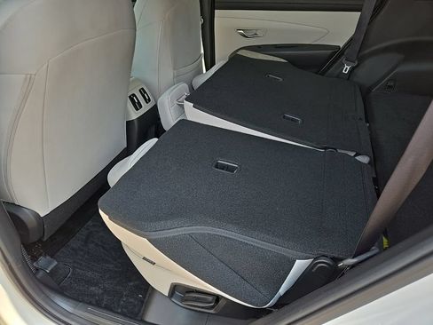 Used 2025 Hyundai Tucson SEL FWD image 73