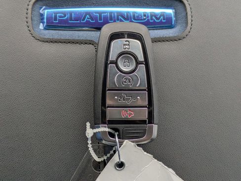 New 2025 Ford F150 Platinum w/ FX4 Off-Road Package image 31