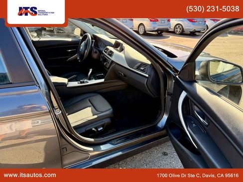 Used 2016 BMW 320i Sedan image 11