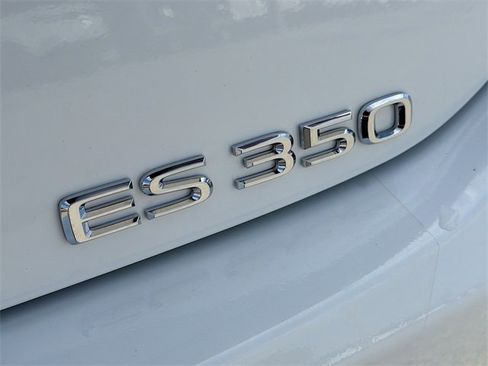 Used 2025 Lexus ES 350 F Sport image 11