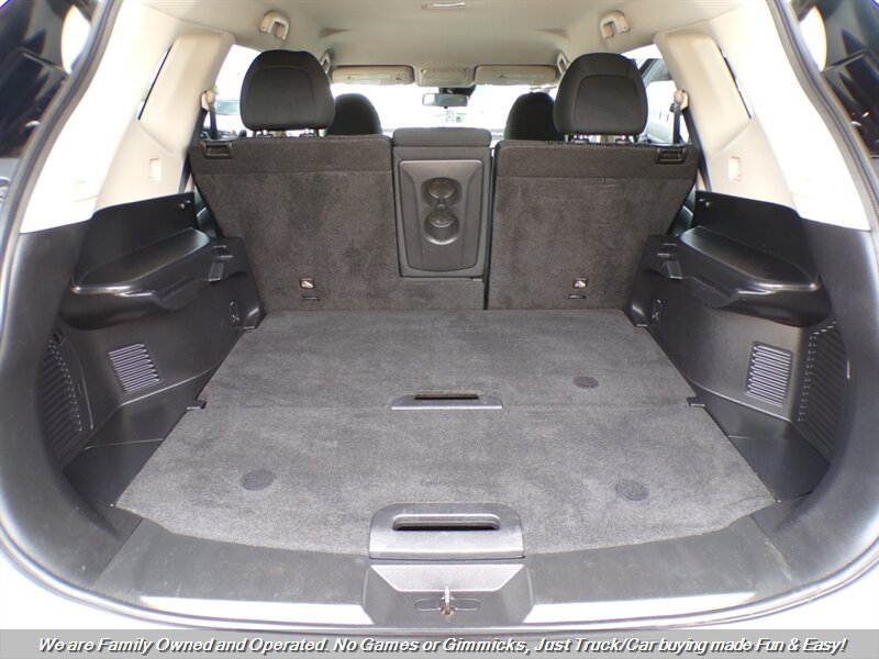 Used 2020 Nissan Rogue SV AWD/4WD image 40