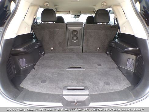 Used 2020 Nissan Rogue SV AWD/4WD image 40