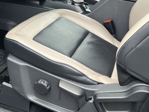 Used 2024 Ford Bronco Wildtrak image 12