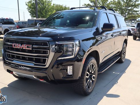 Used 2023 GMC Yukon XL AT4 AWD/4WD image 8
